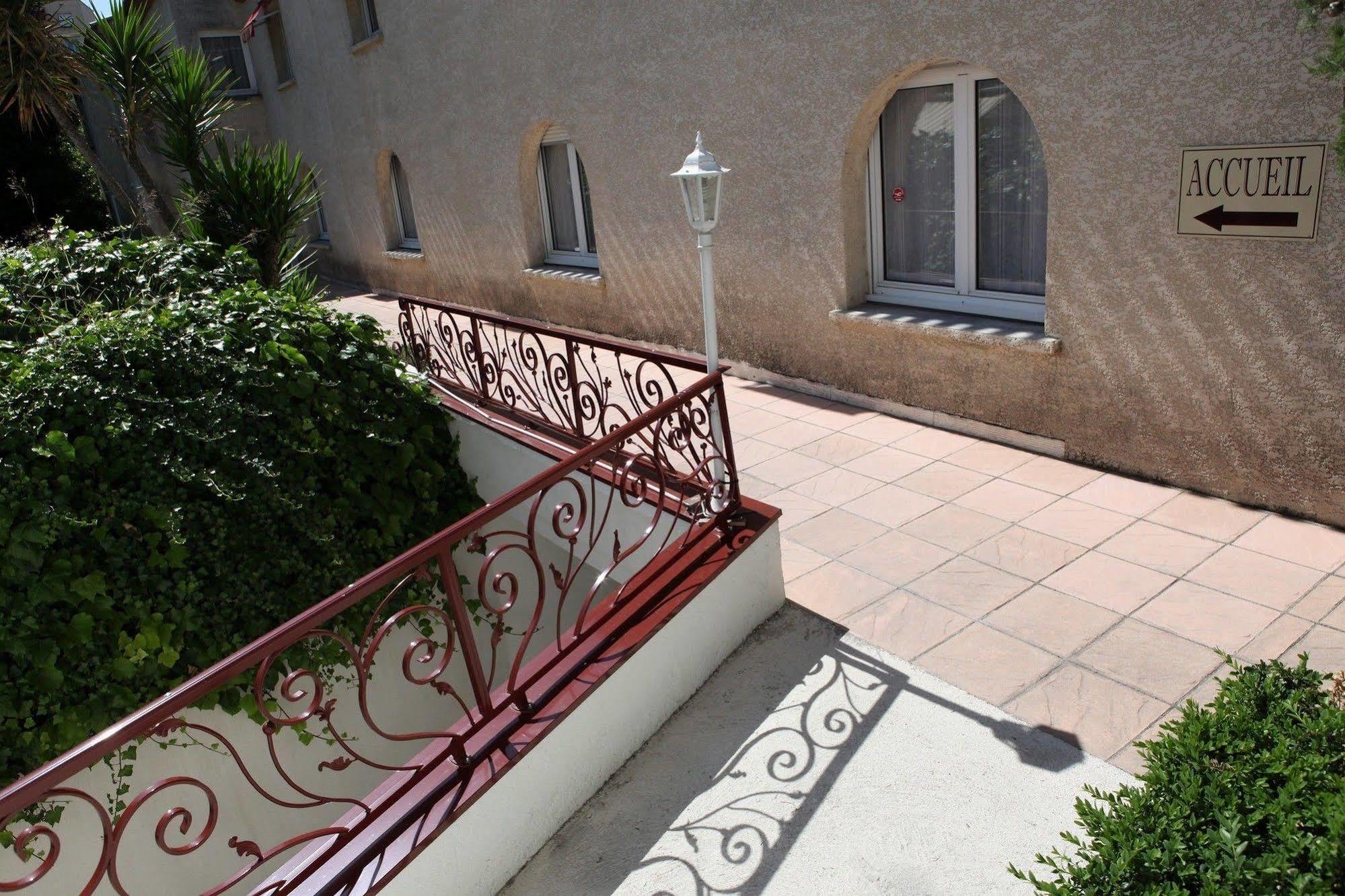 Ulysse Centre Hotel 3*